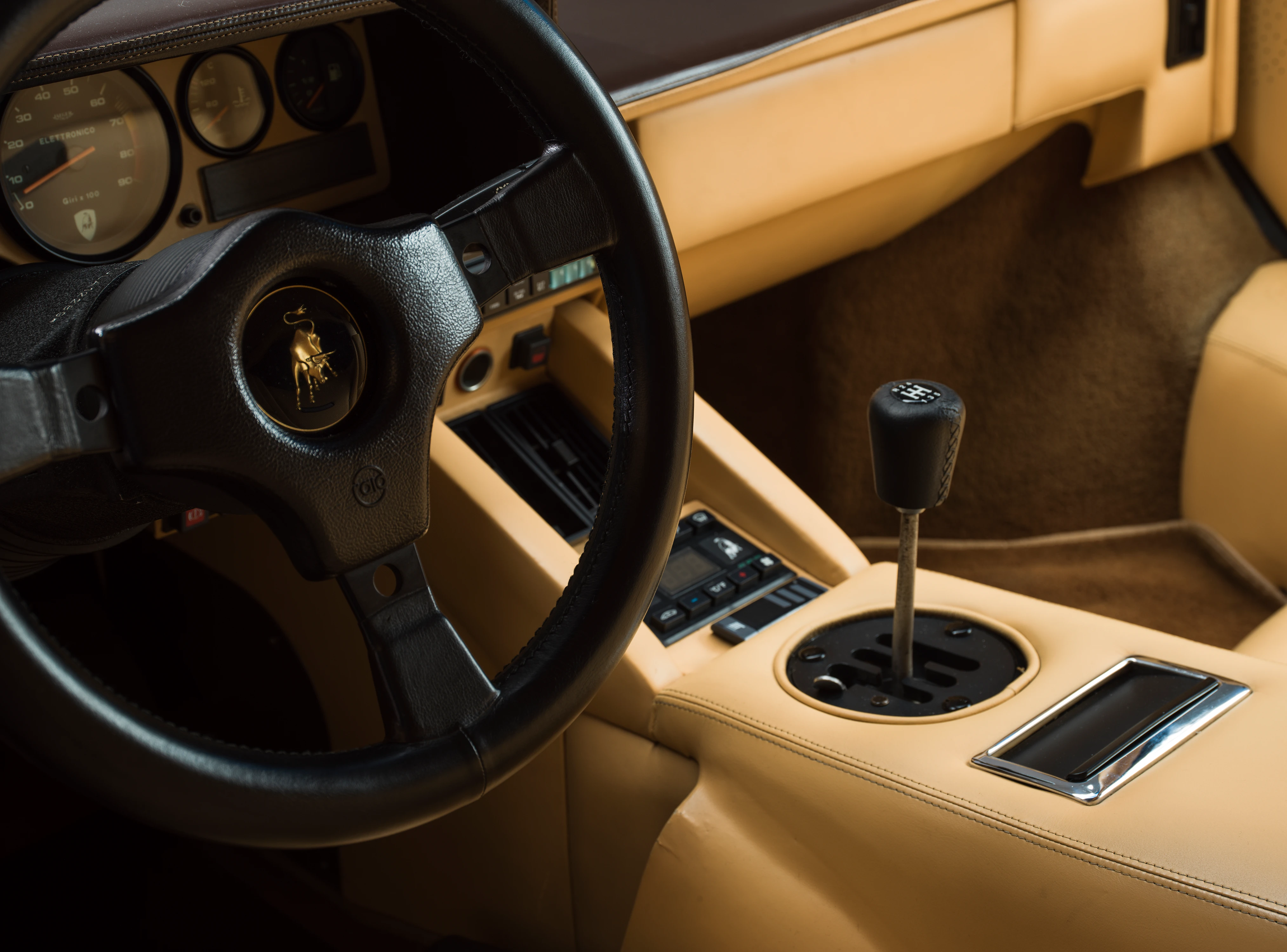 AUBÖCK_Lamborghini_Countach_04-25_0096_max.webp