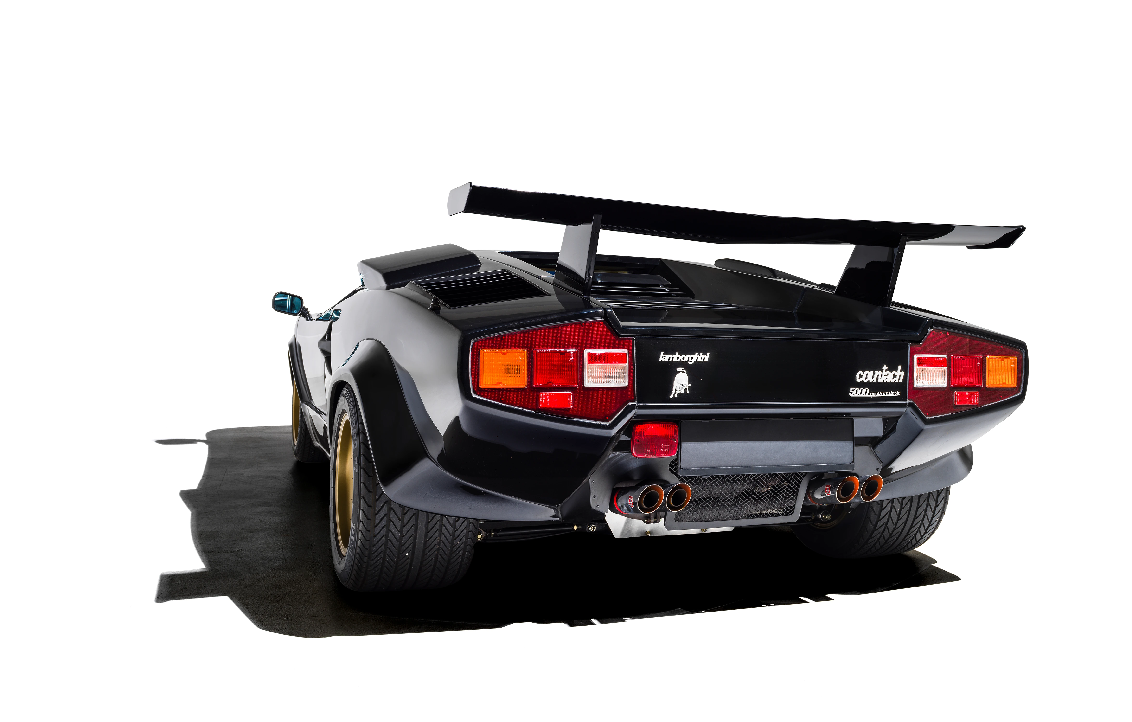 AUBÖCK_Lamborghini_Countach_04-25_006_max.webp